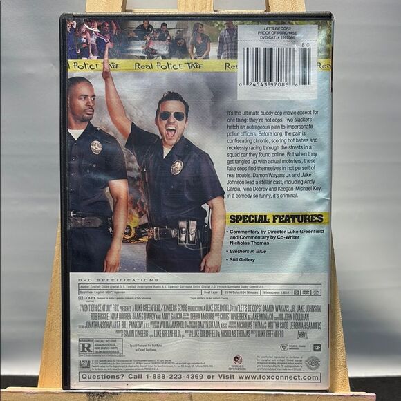 Let's Be Cops DVD - Picture 3 of 6